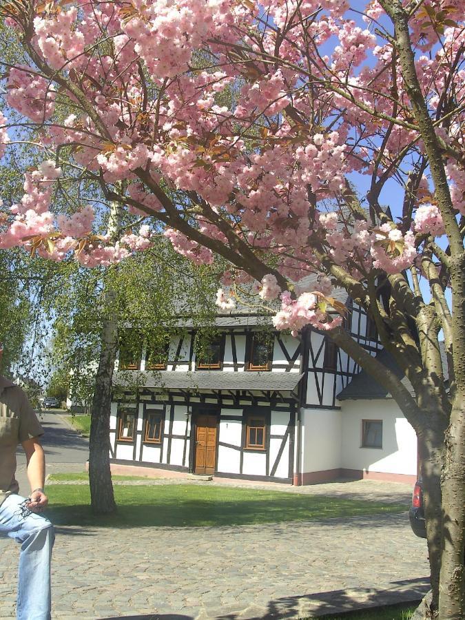 Ferienhaus Schmitt Beltheim ภายนอก รูปภาพ